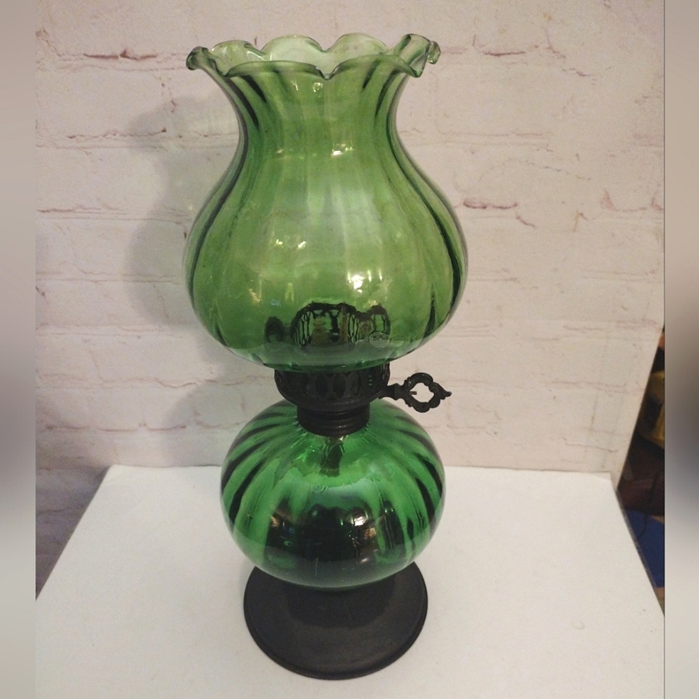 LG Vintage Mid Century Modern Green Glass Kerosene Oil Lamp Made In Hong Kong